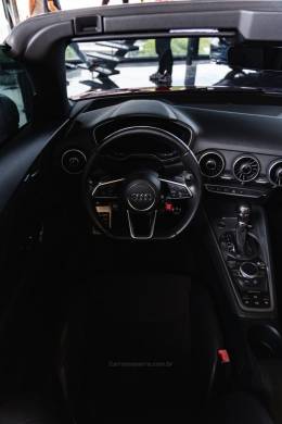 AUDI - TT - 2016/2016 - Vermelha - R$ 329.900,00