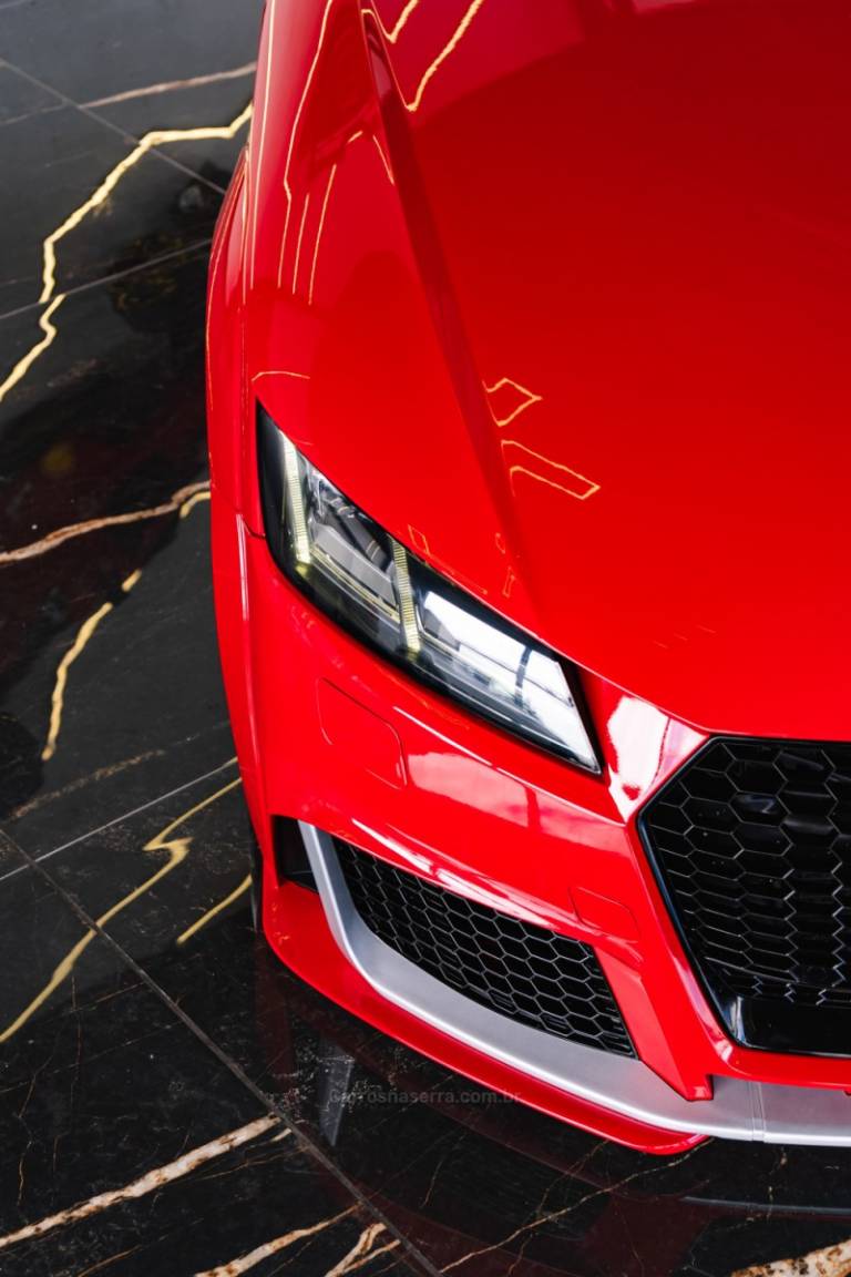 AUDI - TT - 2016/2016 - Vermelha - R$ 329.900,00