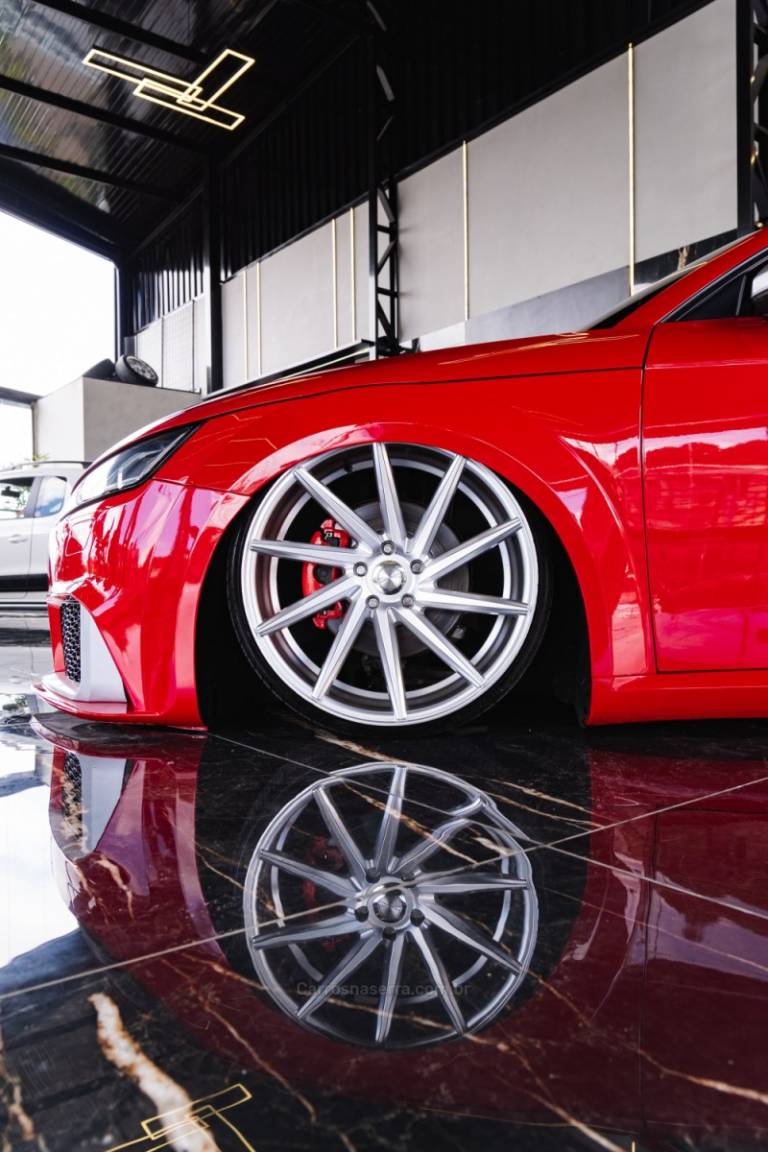 AUDI - TT - 2016/2016 - Vermelha - R$ 329.900,00