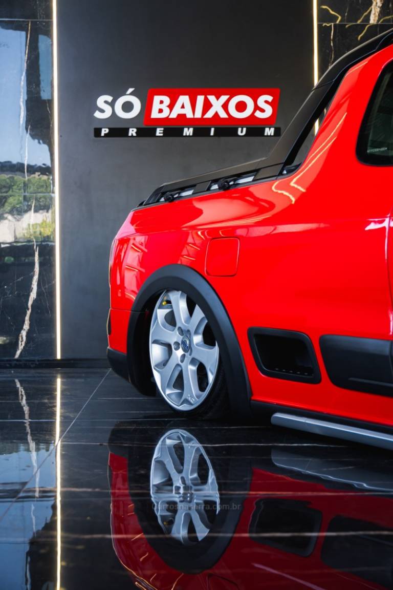 VOLKSWAGEN - SAVEIRO - 2014/2015 - Vermelha - R$ 94.500,00