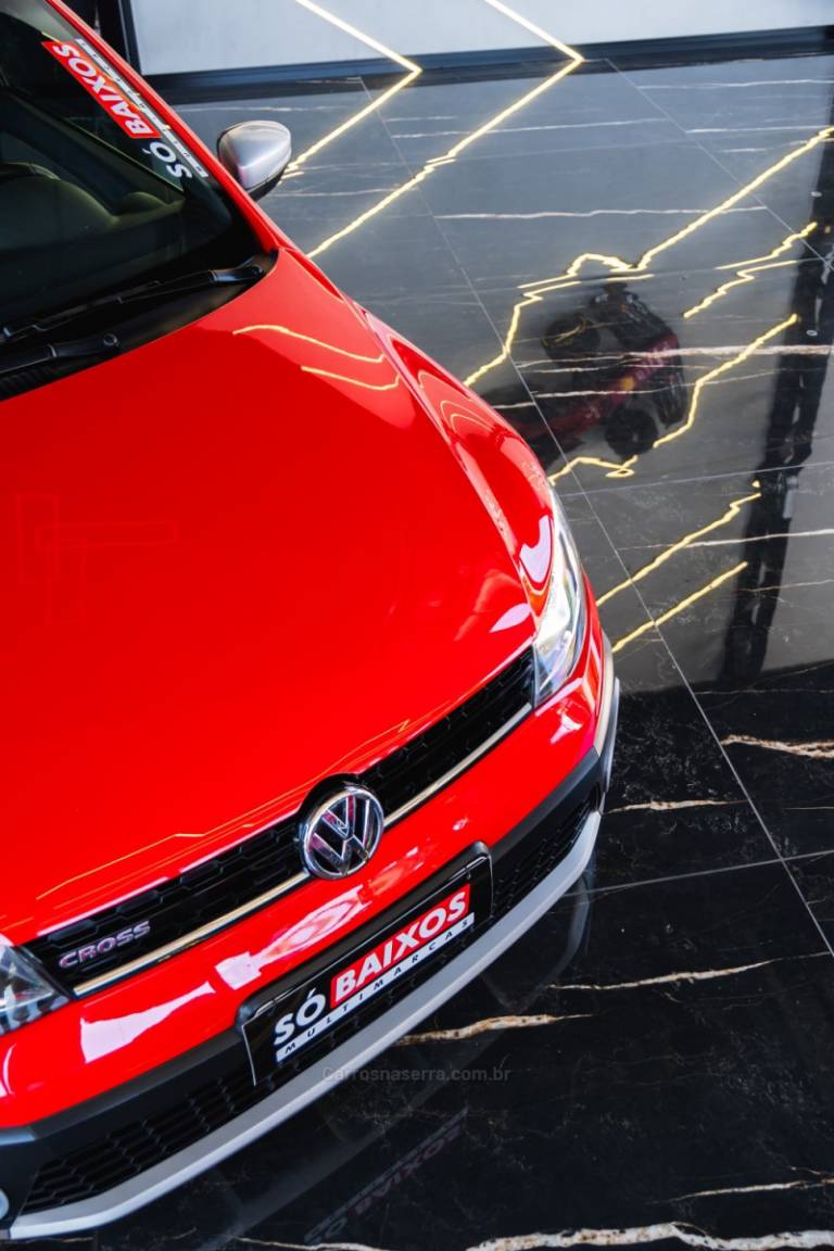 VOLKSWAGEN - SAVEIRO - 2014/2015 - Vermelha - R$ 94.500,00