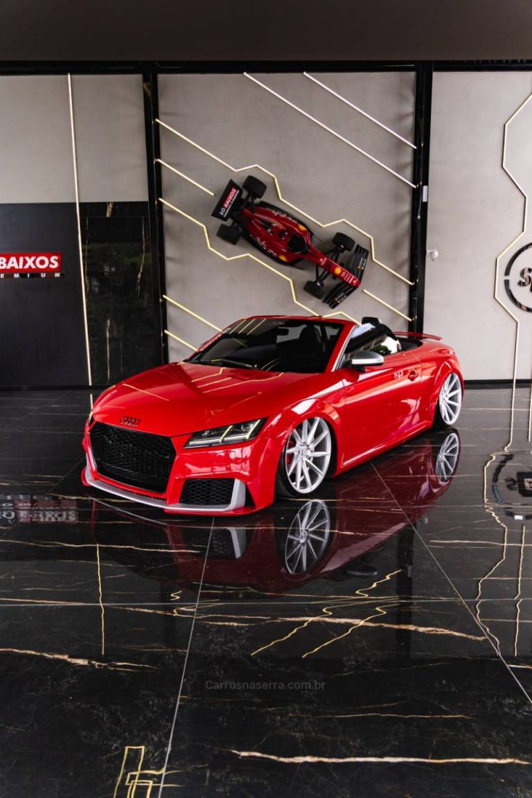 AUDI - TT - 2016/2016 - Vermelha - R$ 329.900,00