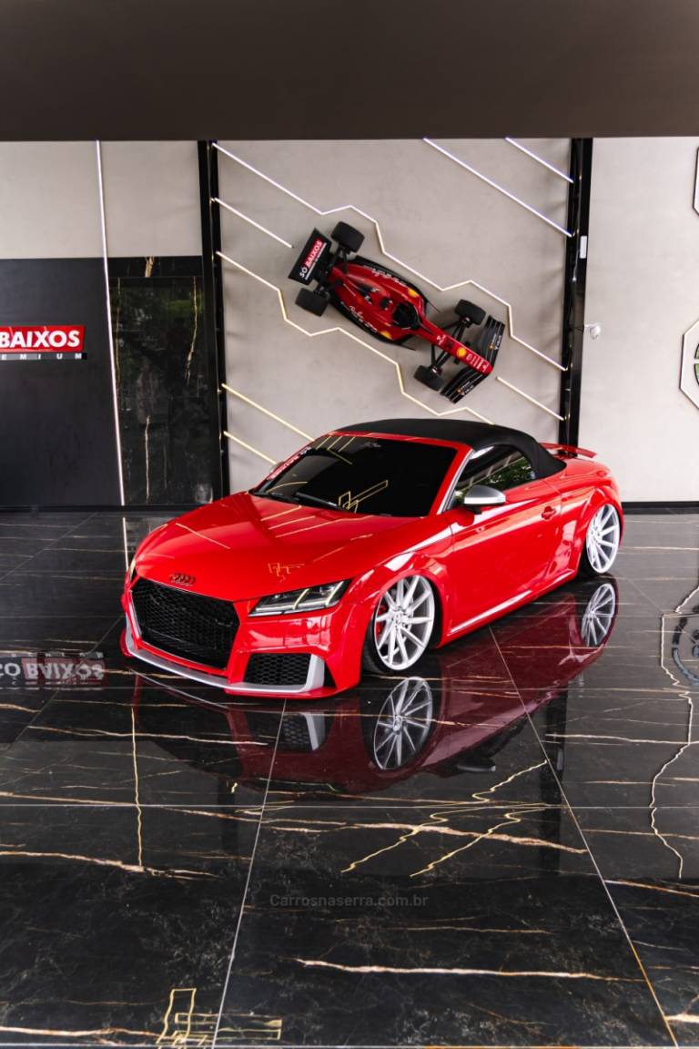 AUDI - TT - 2016/2016 - Vermelha - R$ 329.900,00