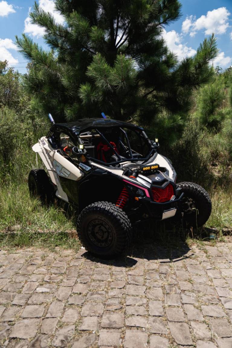 CAN-AM - MAVERICK XRS - 2021/2021 - Bege - Sob Consulta