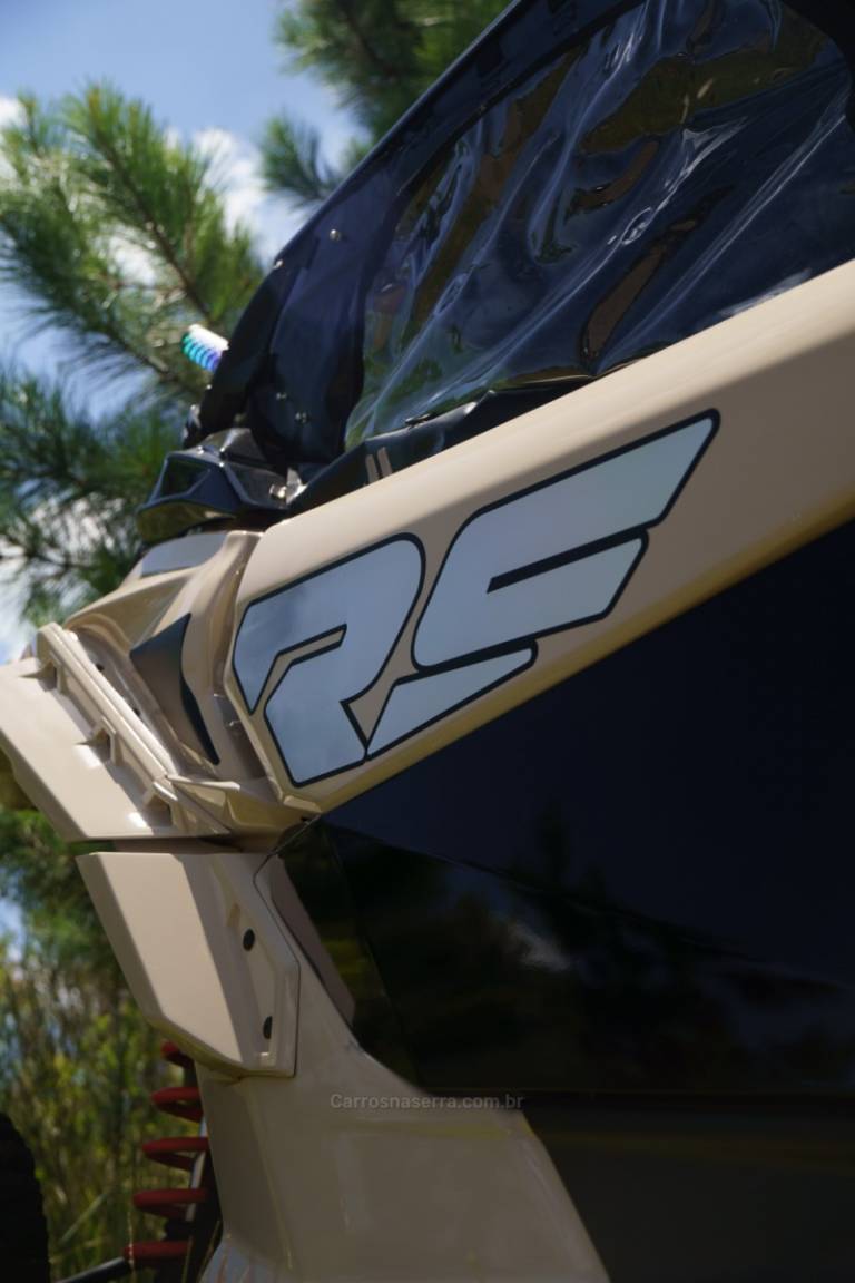 CAN-AM - MAVERICK XRS - 2021/2021 - Bege - Sob Consulta