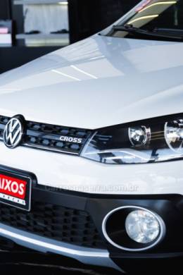 VOLKSWAGEN - SAVEIRO - 2014/2014 - Branca - R$ 83.900,00