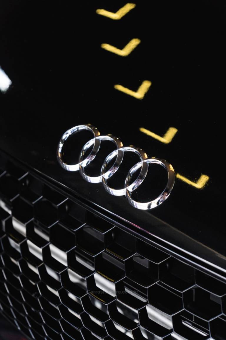 AUDI - TT RS - 2018/2018 - Preta - R$ 629.900,00