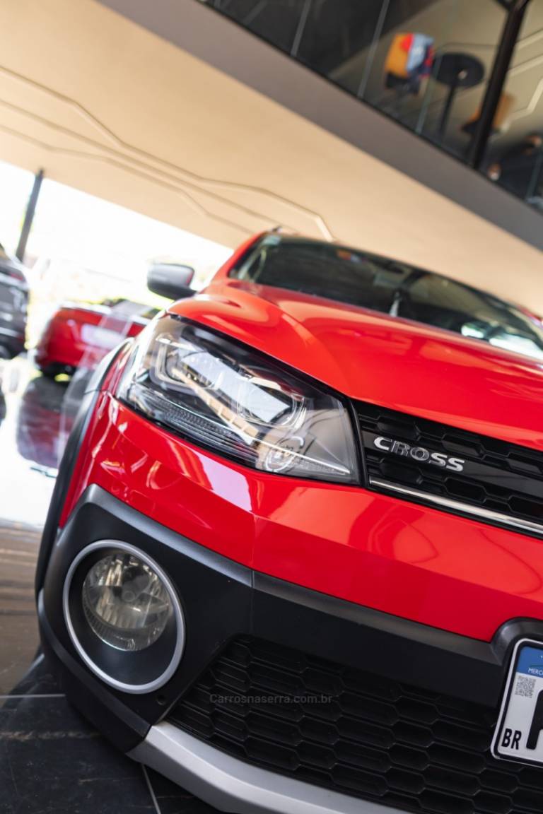 VOLKSWAGEN - SAVEIRO - 2014/2015 - Vermelha - R$ 94.500,00