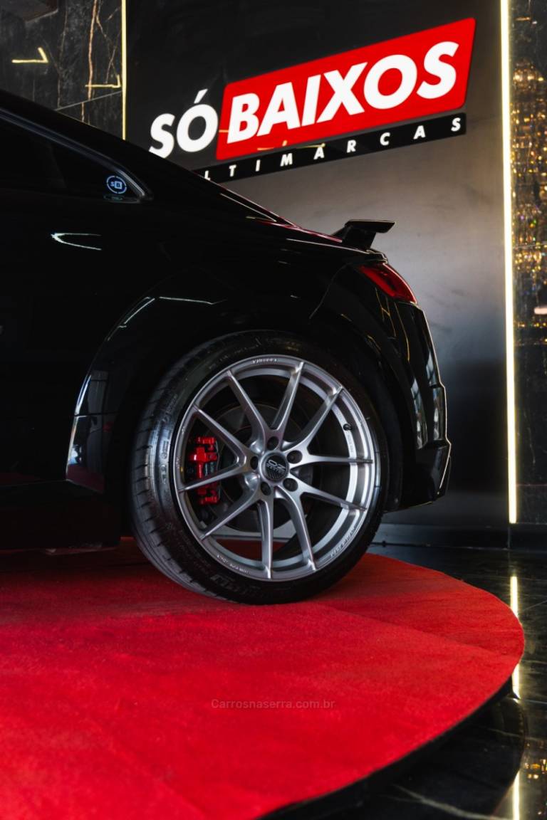 AUDI - TT RS - 2018/2018 - Preta - R$ 629.900,00