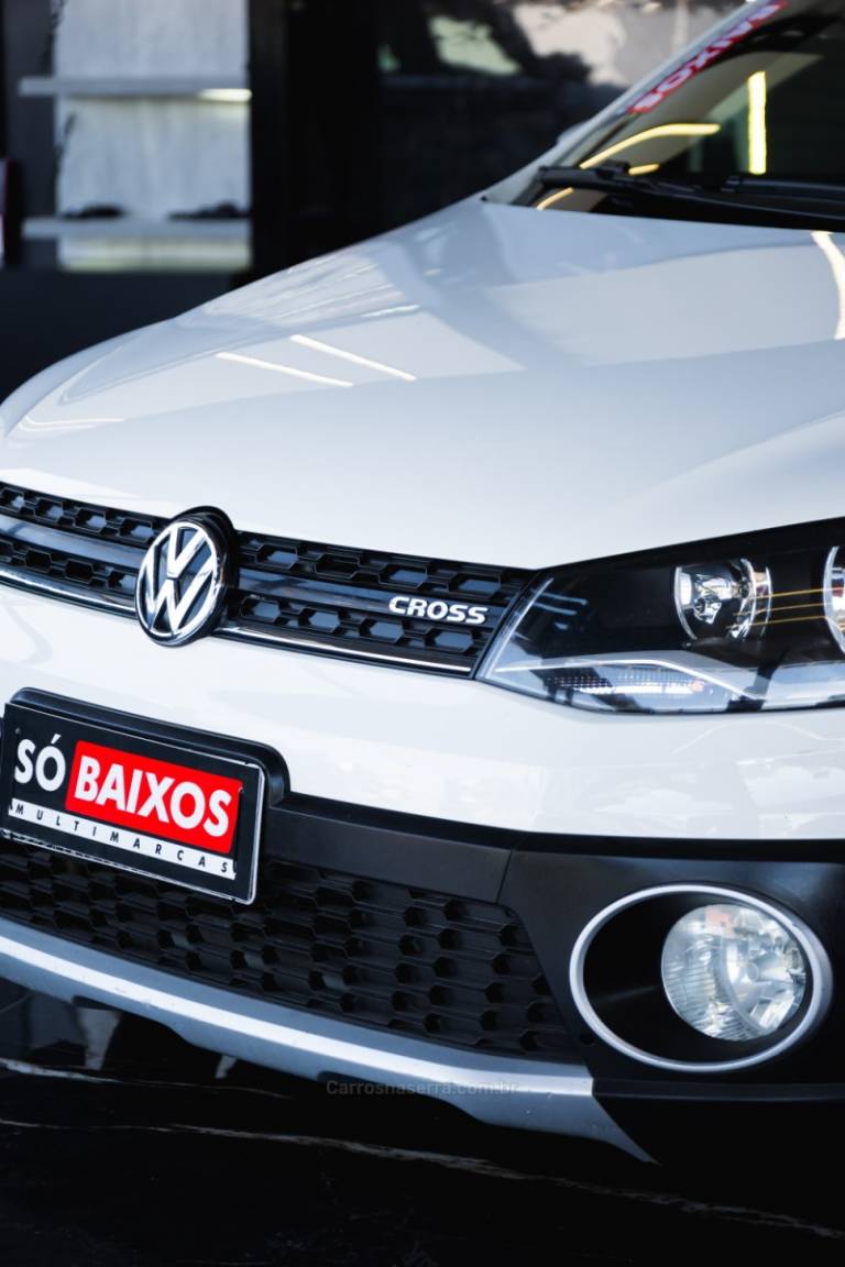 VOLKSWAGEN - SAVEIRO - 2014/2014 - Branca - R$ 83.900,00